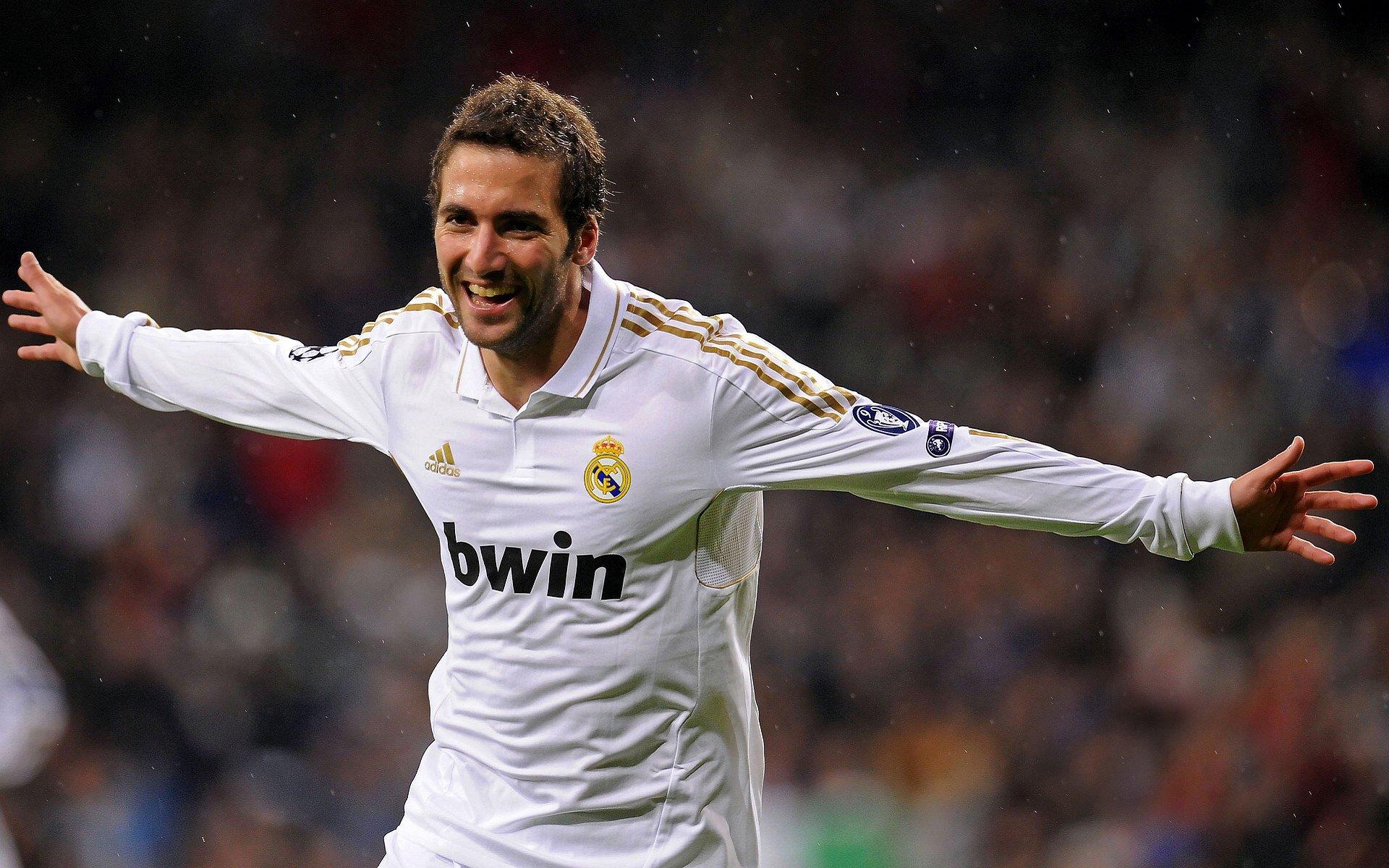 欧冠巅峰对决，皇马绝杀拜仁挺进决赛，安切洛蒂再创传奇