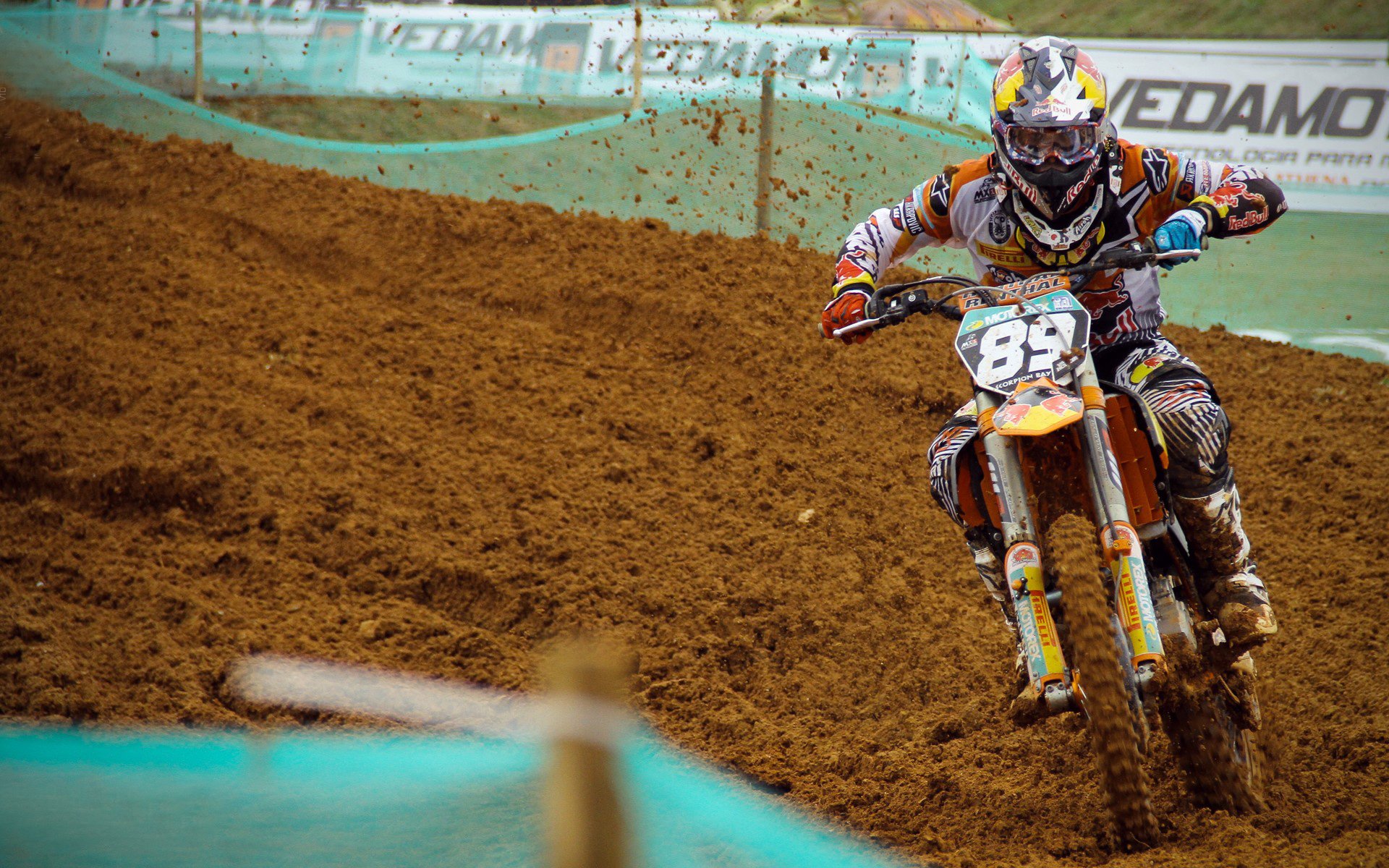 中国皮划艇队亚运会再创佳绩 包揽多项金牌展现统治力