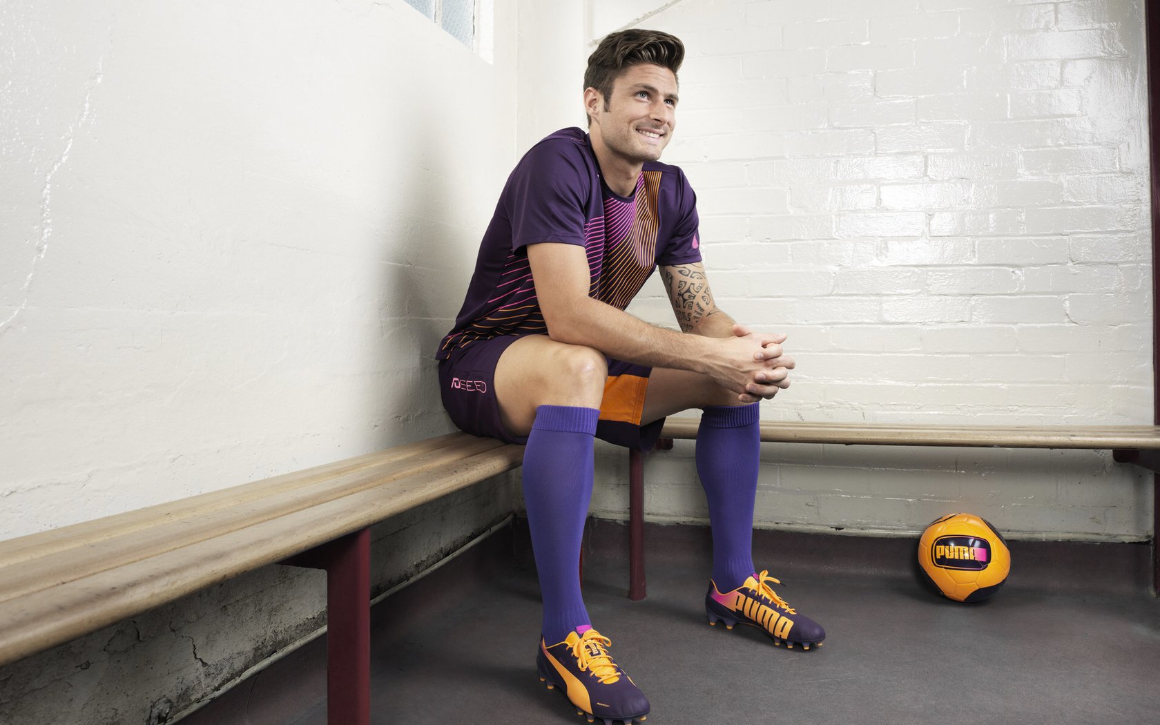 天才新星上演帽子戏法，助球队逆转取胜